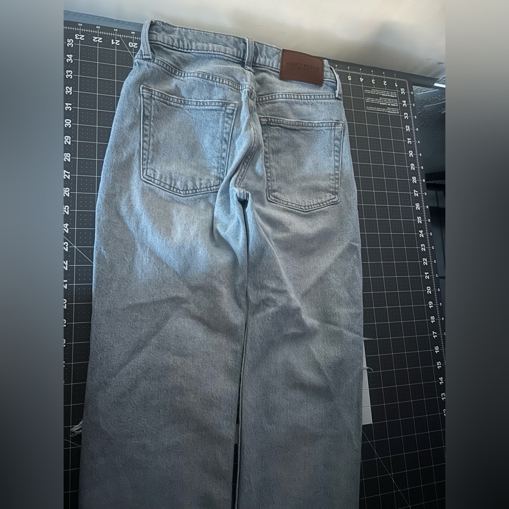 Lucky Brand Light Blue Ripped Straight Leg Jeans - Picture 7 of 9